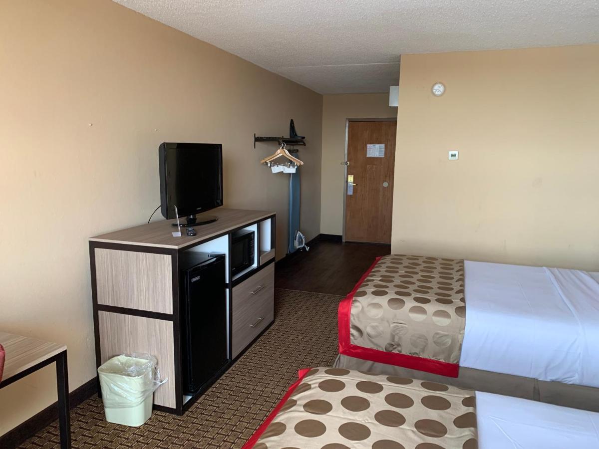 Ramada By Wyndham West Atlantic City Egg Harbor Township Extérieur photo
