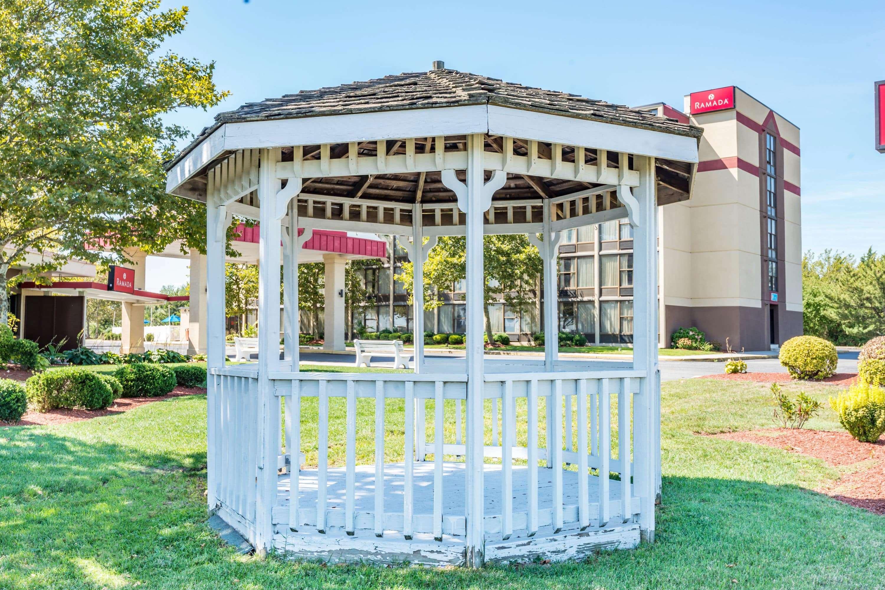 Ramada By Wyndham West Atlantic City Egg Harbor Township Extérieur photo