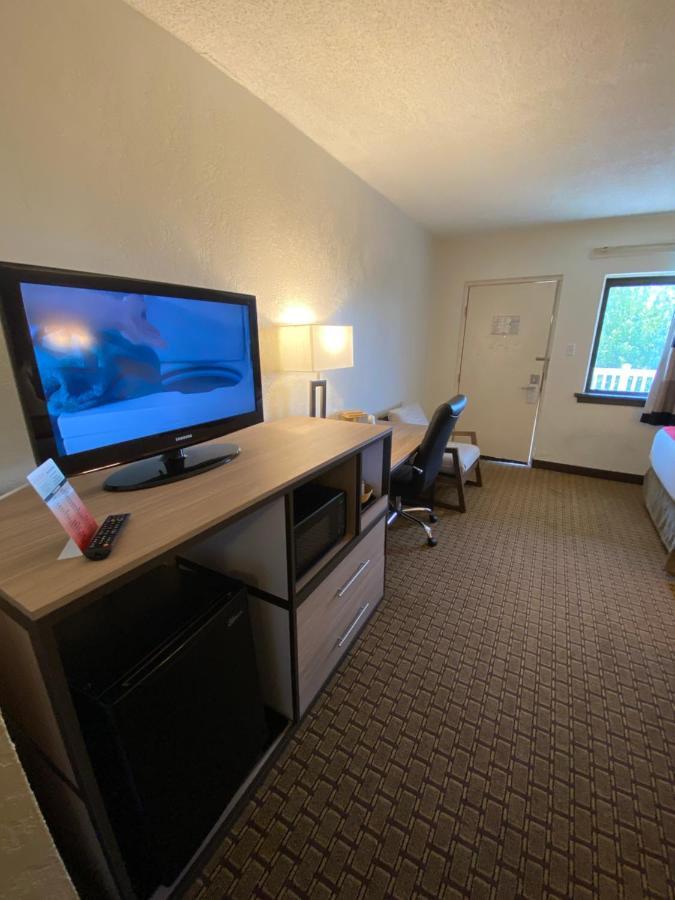 Ramada By Wyndham West Atlantic City Egg Harbor Township Extérieur photo