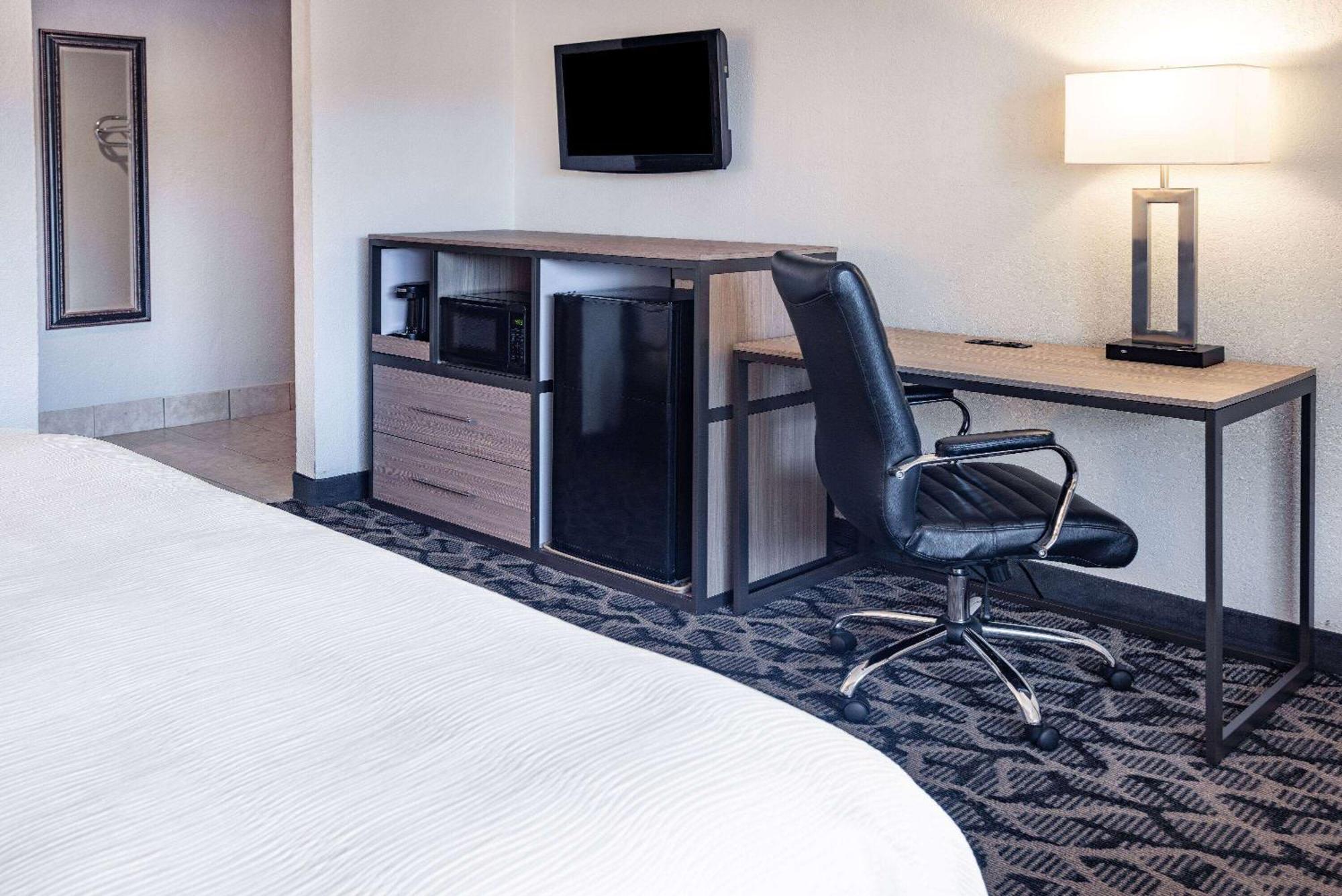 Ramada By Wyndham West Atlantic City Egg Harbor Township Extérieur photo