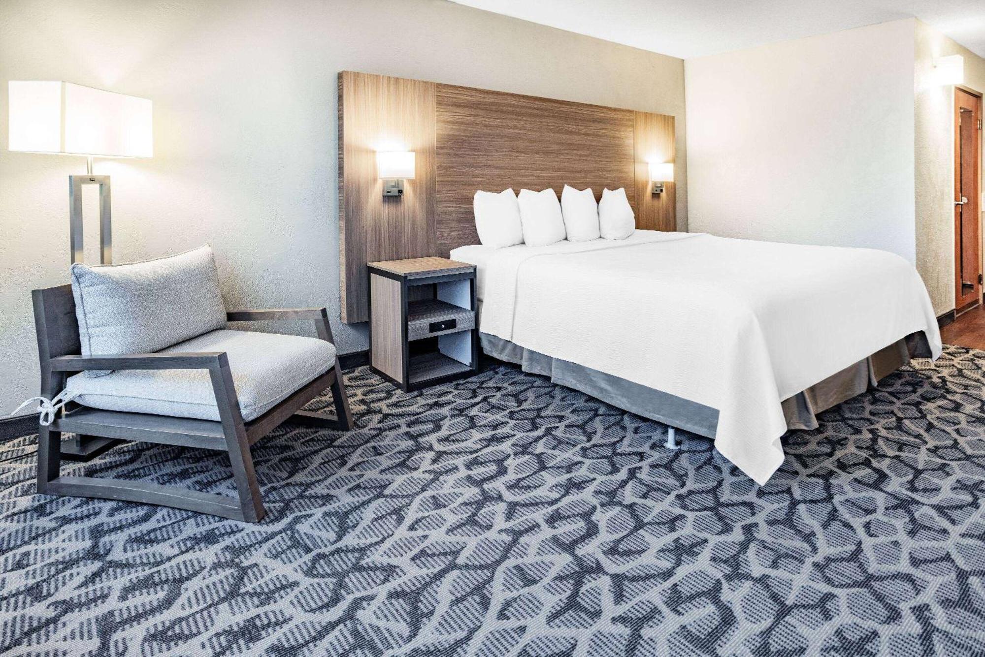 Ramada By Wyndham West Atlantic City Egg Harbor Township Extérieur photo