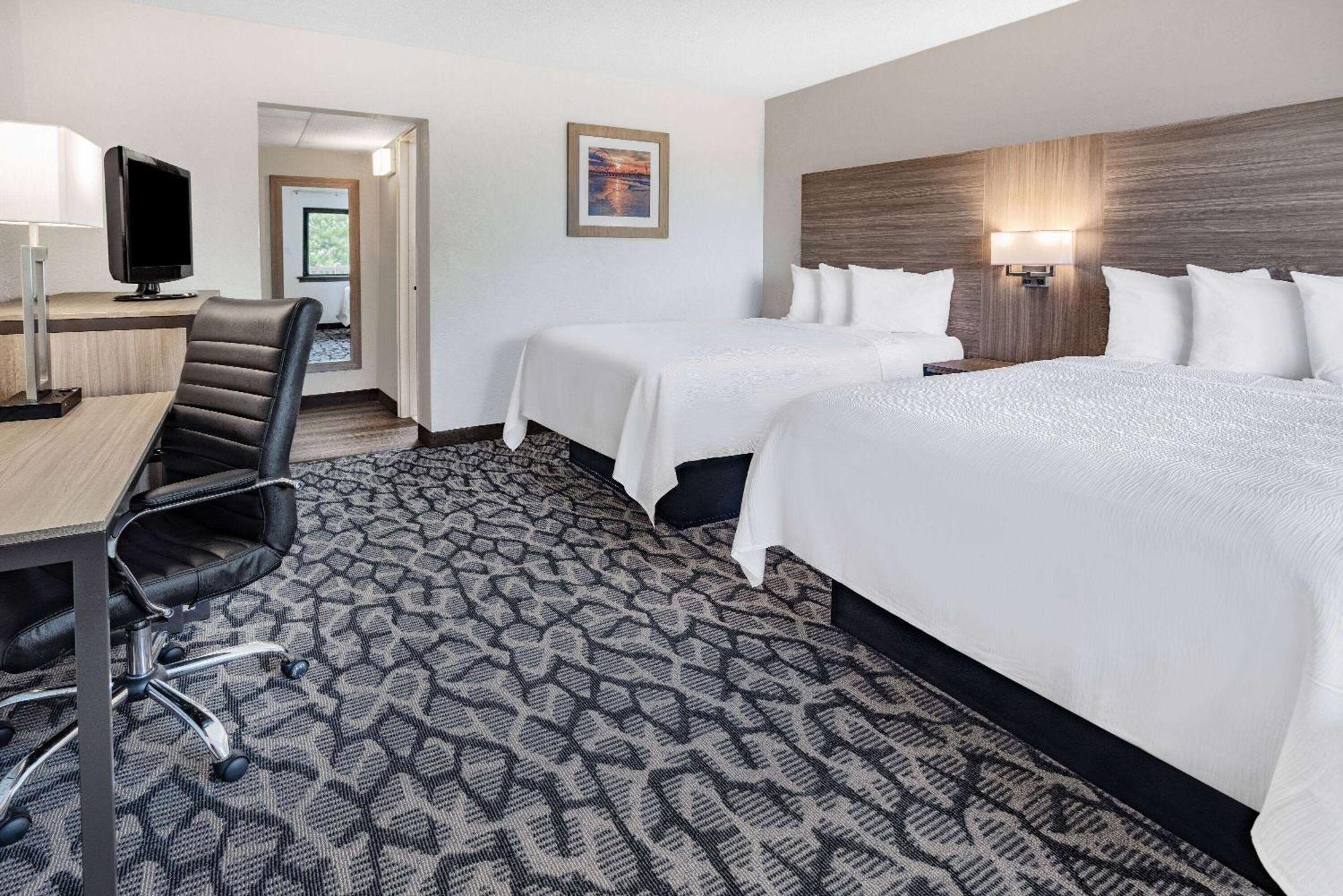 Ramada By Wyndham West Atlantic City Egg Harbor Township Extérieur photo